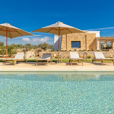 Del Cedro Villa *
