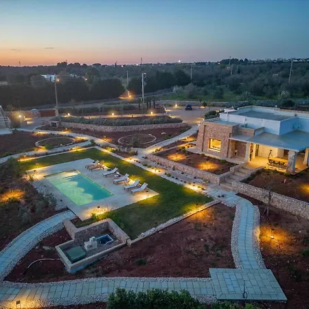 Del Cedro Villa *
